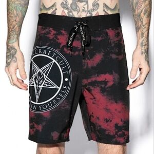 BLACKCRAFT CULT men’s rare Blood Moon board shorts / swim trunk size 42 like new